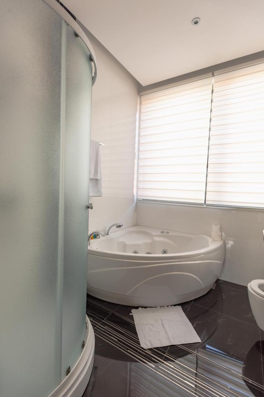 Hotel Stobex Loznica Extérieur photo