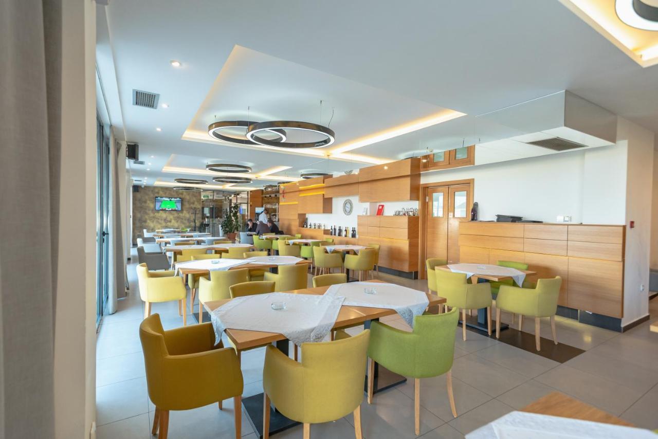 Hotel Stobex Loznica Extérieur photo